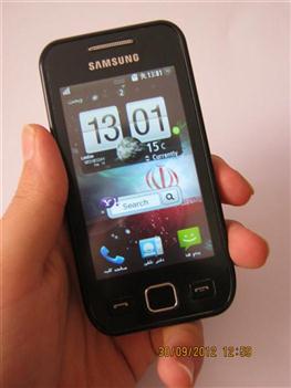 تلفن همراه سامسونگ ویو 525 -wave 525   تمیز و نو بدون خط و خش،مشکی رنگ باصفحه نمایش ضدخش ونصب 160بازی وهمراه با رم 4گیگ 