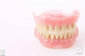 ساخت انواع پروتزهای دندانی ثابت و متحرک در لابراتوار دندانسازی آریان