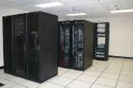 تجهیز واستاندارسازی اتاق سرور( Server Room ) و دیتاسنتر( Data Center )