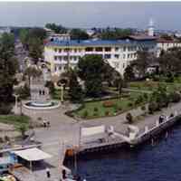 فروش زمین با مجوز ساخت مجتمع تجاری 5 طبقه و رستوران رو باز در انزلی