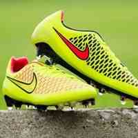 کفش فوتبال nike majista