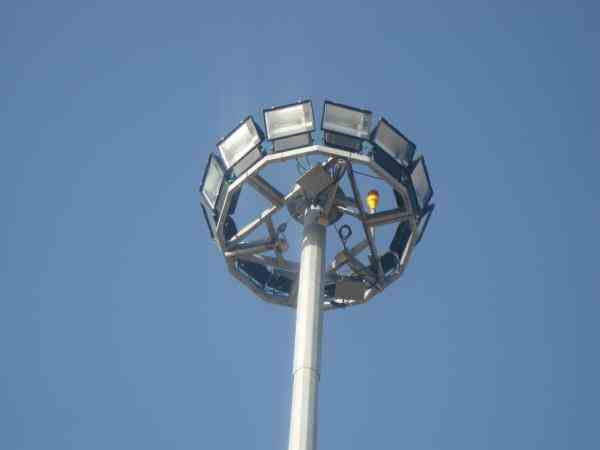 برج روشنایی - پایه چراغ و برج پرچم