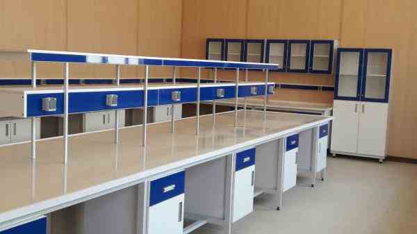 سکوبندی و کابینت آزمایشگاه به آزماسکوسامان 