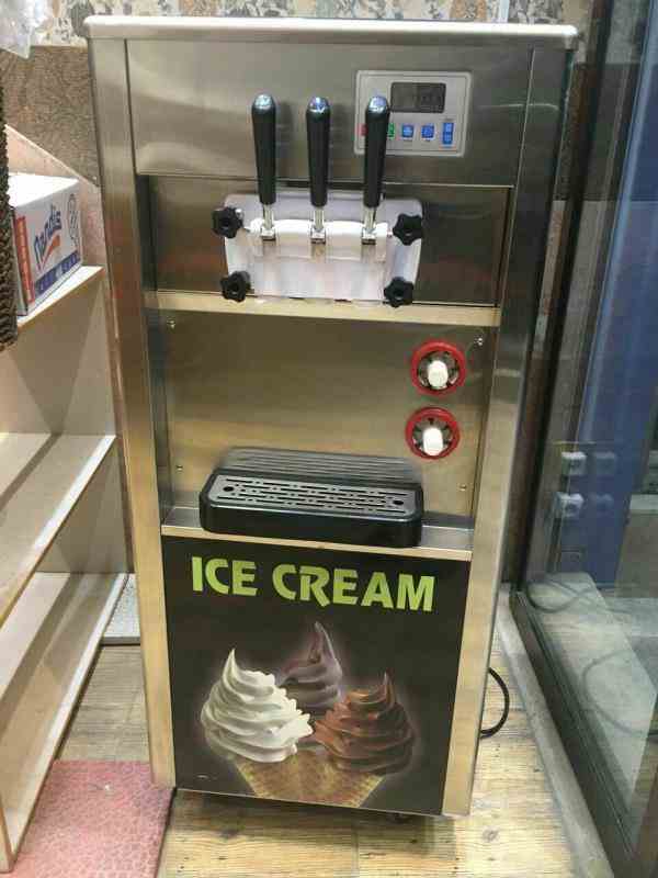 انواع دستگاه بستنی سه قیافه امبراکو ایتالیا و هیتاچی