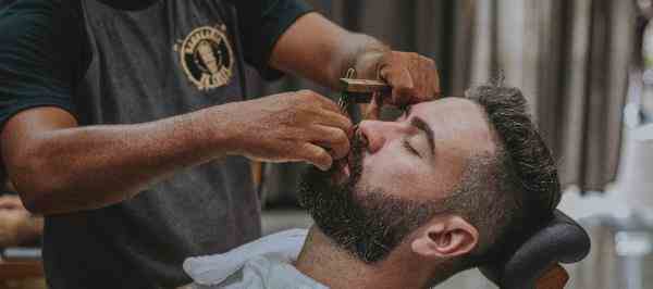 آموزشگاه آرایشگری مردانه شبرنگ