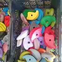 تولید کننده گیره های صخره نوردی