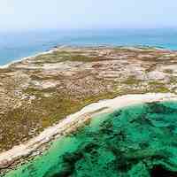 کمپینگ در جزیره بکر خلیج فارس