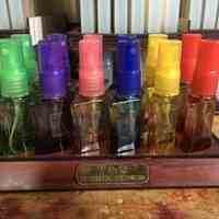  وارد کننده مستقیم عطر و آویز ماشین