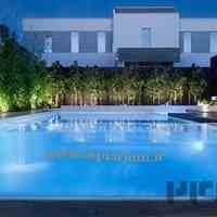 استخر دیوار شیشه ای،شیشه لمینیت استخر،استخر شیشه ای،نصب شیشه استخر