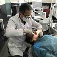 کلینیک تخصصی دندانپزشکی پیشرو سلامت