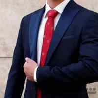 خرید کت شلوار با تخفیف ویژه و کیفیت عالی