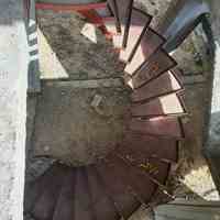 پله پیچ.پله فلزی.پله.پله معلق.پله گرد.پله تاشو