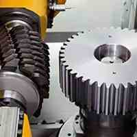 خدمات تراشکاری و دنده زنی