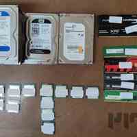 فروش تعدادی کامپیوتر و قطعات 