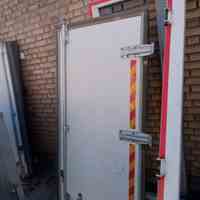 تولید انواع درب سردخانه تمام تزریق - فارمد سرما