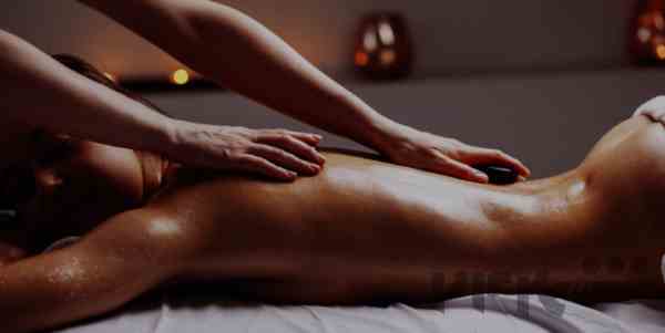 تجربه‌ای متفاوت از آرامش و رهایی 09228105456 ماسور 26 آقا تهران (سیار)